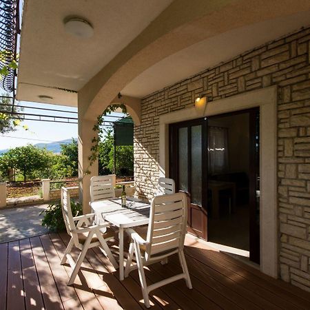 Apartment Bareta Trogir Exterior foto